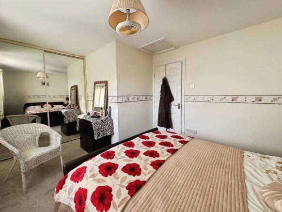 1 bed Apartment for sale Image 9
