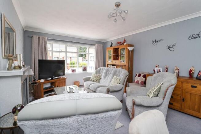 2 bed Detached Bungalow for sale Image 9