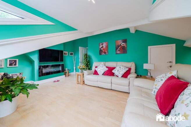 Hollybank House, Apt 5, 85 Green Lane-18.jpg