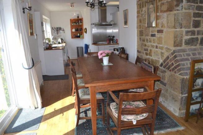 Dining area to...