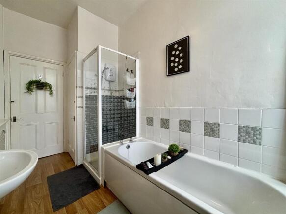 2 bed Terraced for sale Image 10