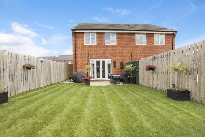 3 bed Semi-Detached for sale Image 12