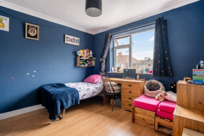 3 bed Semi-Detached for sale Image 12