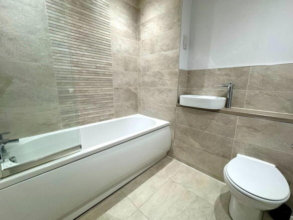 3 bed Semi-Detached for sale Image 12