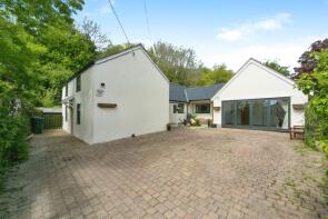 Rala, Ffordd Y Pentre, Bryn Pydew, Llandudno Junction LL31 9QB