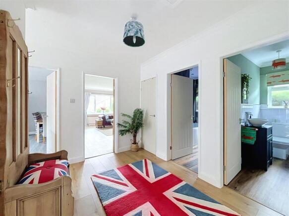 3 bed Detached Bungalow for sale Image 10