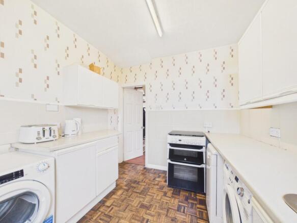 3 bed Terraced for sale Image 7