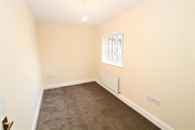 4 bed Terraced to rent Image 11