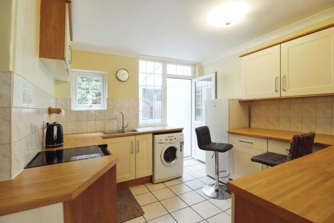 2 bed Terraced to rent Image 10