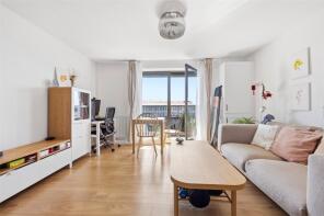 Flat 25, 1 Ariel Apartments, Crediton Road, Canning Town, London E16 1GD