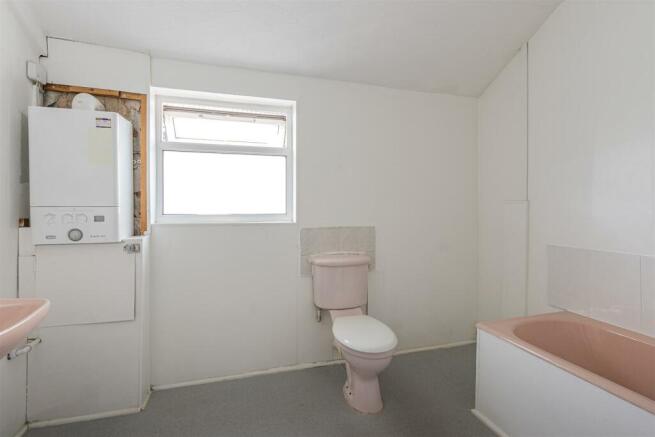 Splott Road 108 (9 of 12).jpg