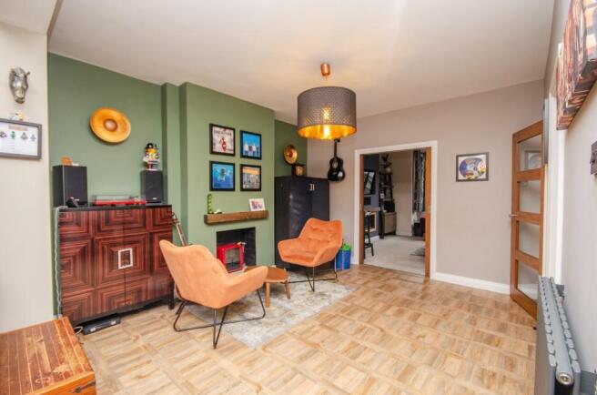 Family room.jpg