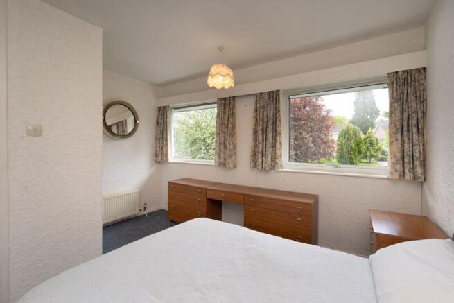BEDROOM 2