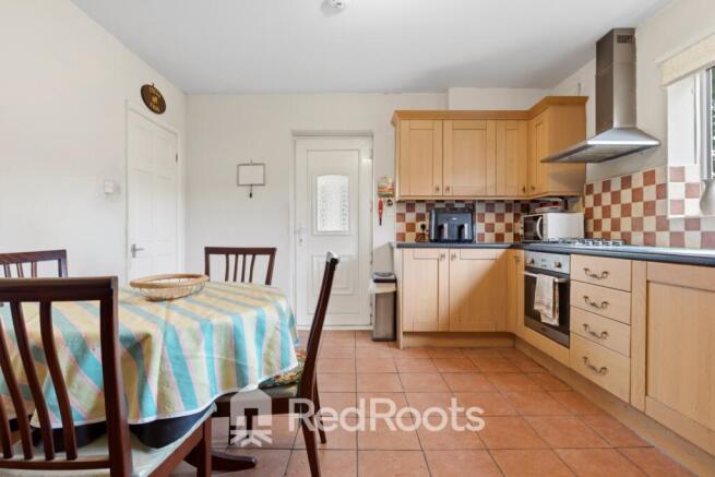 3 bed Semi-Detached for sale Image 2
