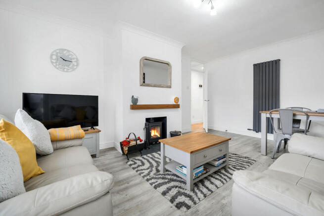 Living / Dining R...