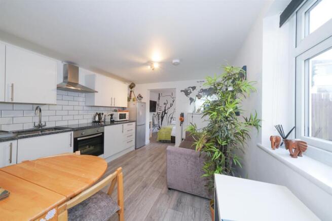 8a Lower Leam Street-2.jpg.jpg