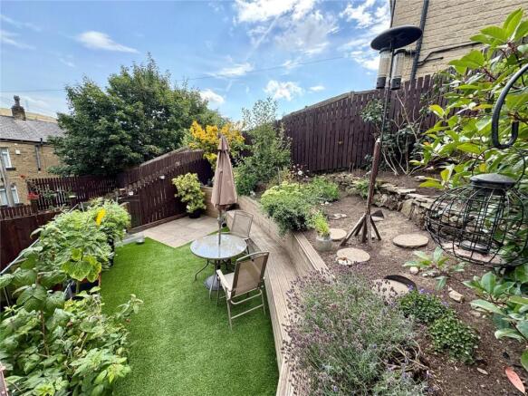 3 bed Semi-Detached for sale Image 4