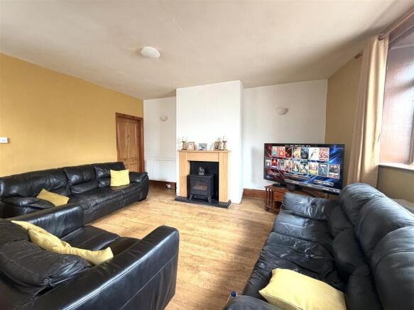 3 bed End of Terrace for sale Image 3