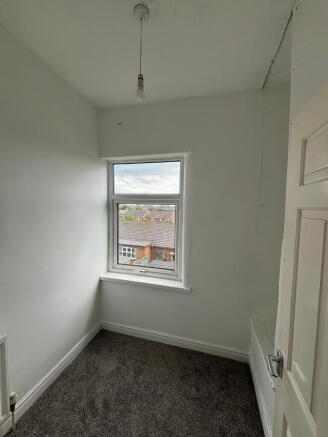 3 bed Terraced to rent Image 4