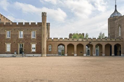Parade Ground Path, The Academy, Woolwich