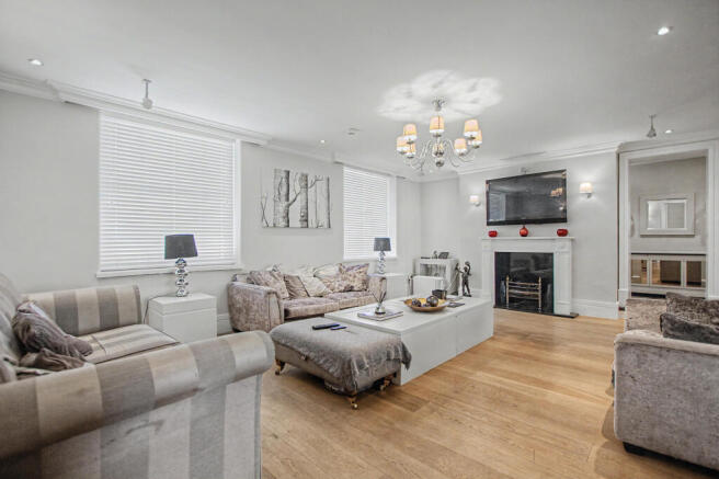 26 Wellington Road, St Johns Wood, London NW8 9SP
