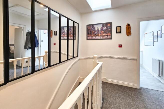 1 bed Flat for sale Image 7