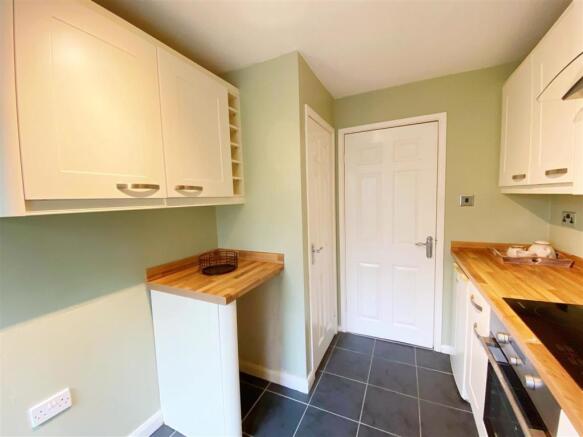 Kitchen 4.jpg