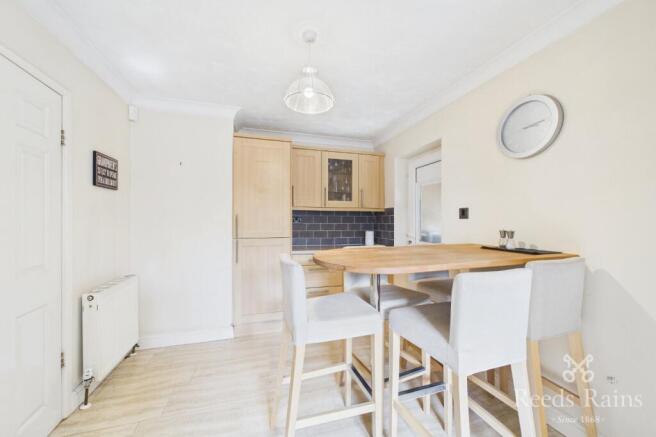 3 bed Link Detached House for sale Image 6
