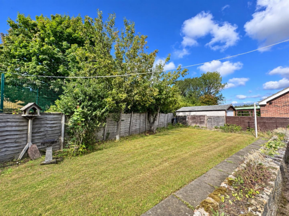 3 bed Detached Bungalow for sale Image 4