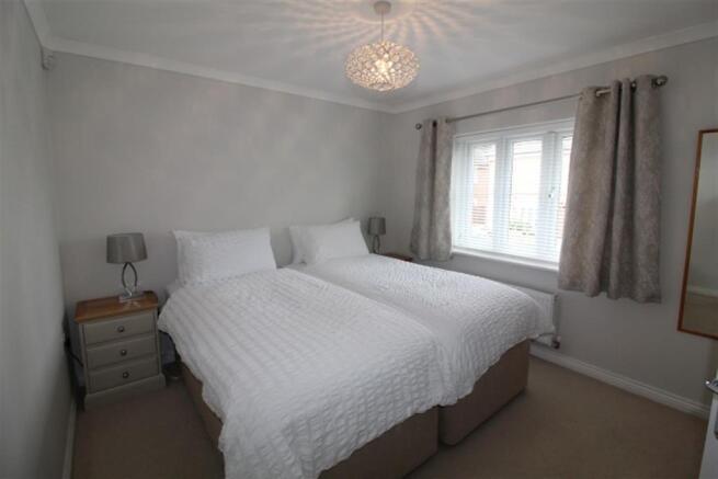 2 bed Apartment for sale Image 9