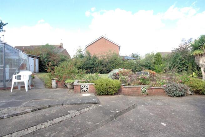 2 bed Semi-Detached Bungalow for sale Image 5
