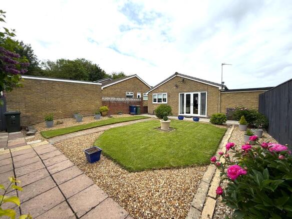 2 bed Detached Bungalow for sale Image 11