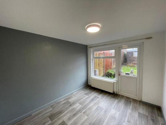 38 Penfield - Dinning room.jpg
