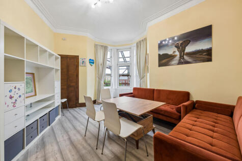 68 Craigie Street, Flat 2/2, Govanhill, Glasgow, G42