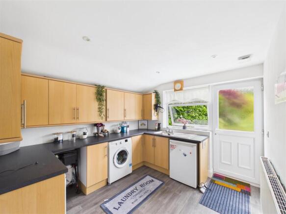 3 bed House for sale Image 11