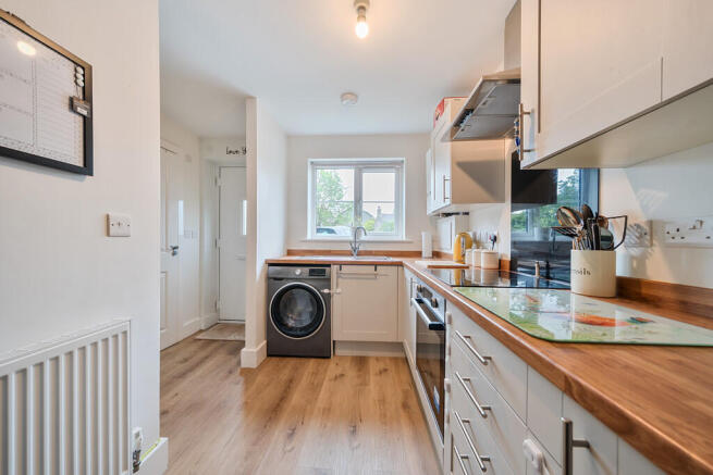 2 bed Terraced for sale Image 5