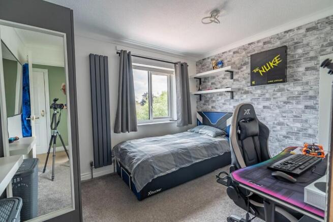 5 bed Detached for sale Image 10