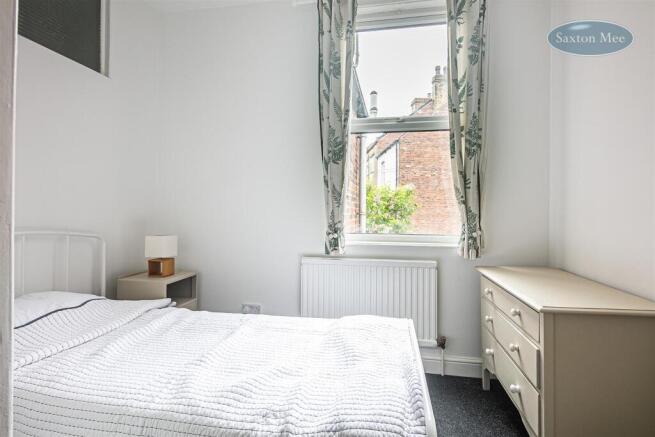 3 bed Terraced for sale Image 10