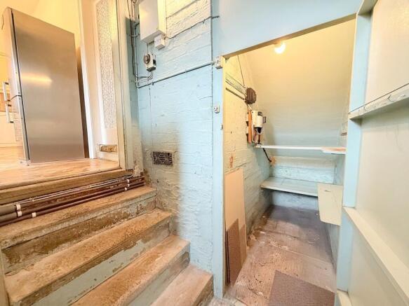2 bed Terraced for sale Image 8