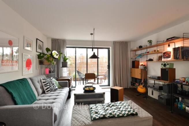 Lounge/Kitchen/ Dining Room
