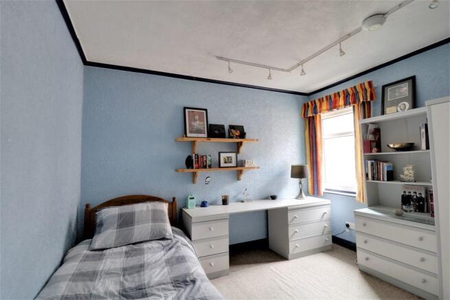 Bedroom 2 (Double)