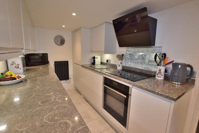 3 bed Cottage for sale Image 8