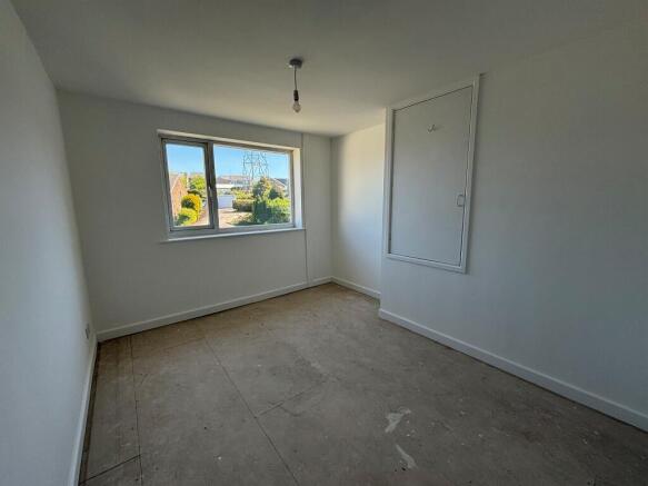 4 bed Detached for sale Image 9