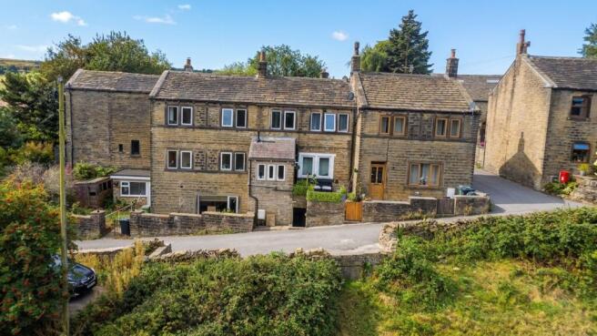 2 bed Cottage for sale in holmfirth