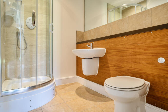 En-suite Bathroom