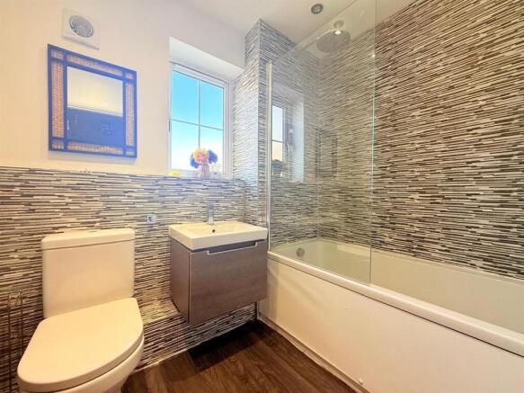 3 bed Town House for sale Image 12