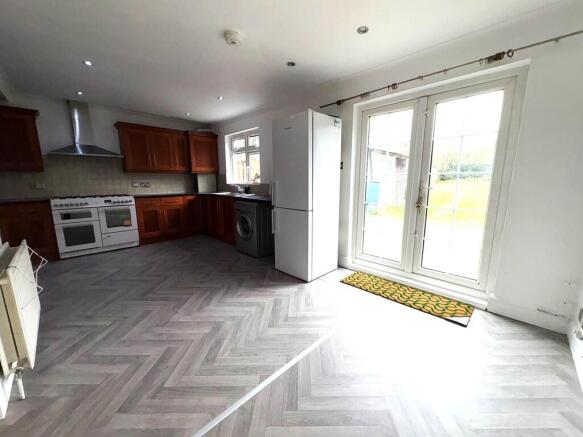 255SRkitchen1