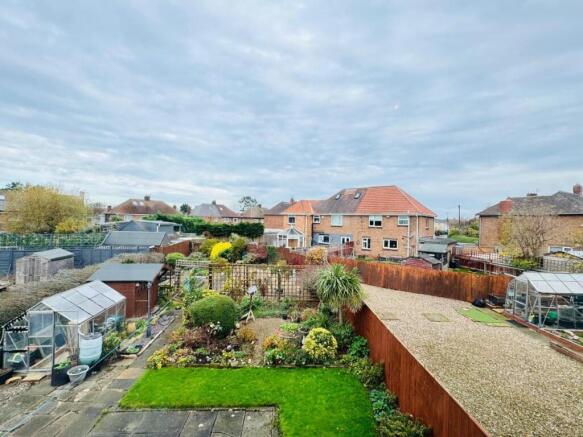 Semi-Detached for sale Image 4