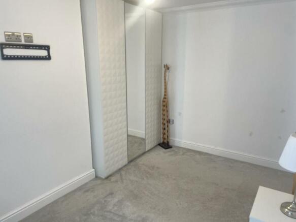 BEDROOM 2 (FRONT)