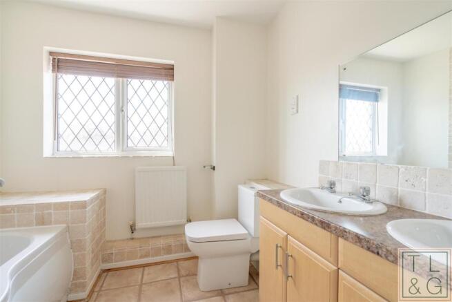 30 Foxglove Close (11 of 11).jpg